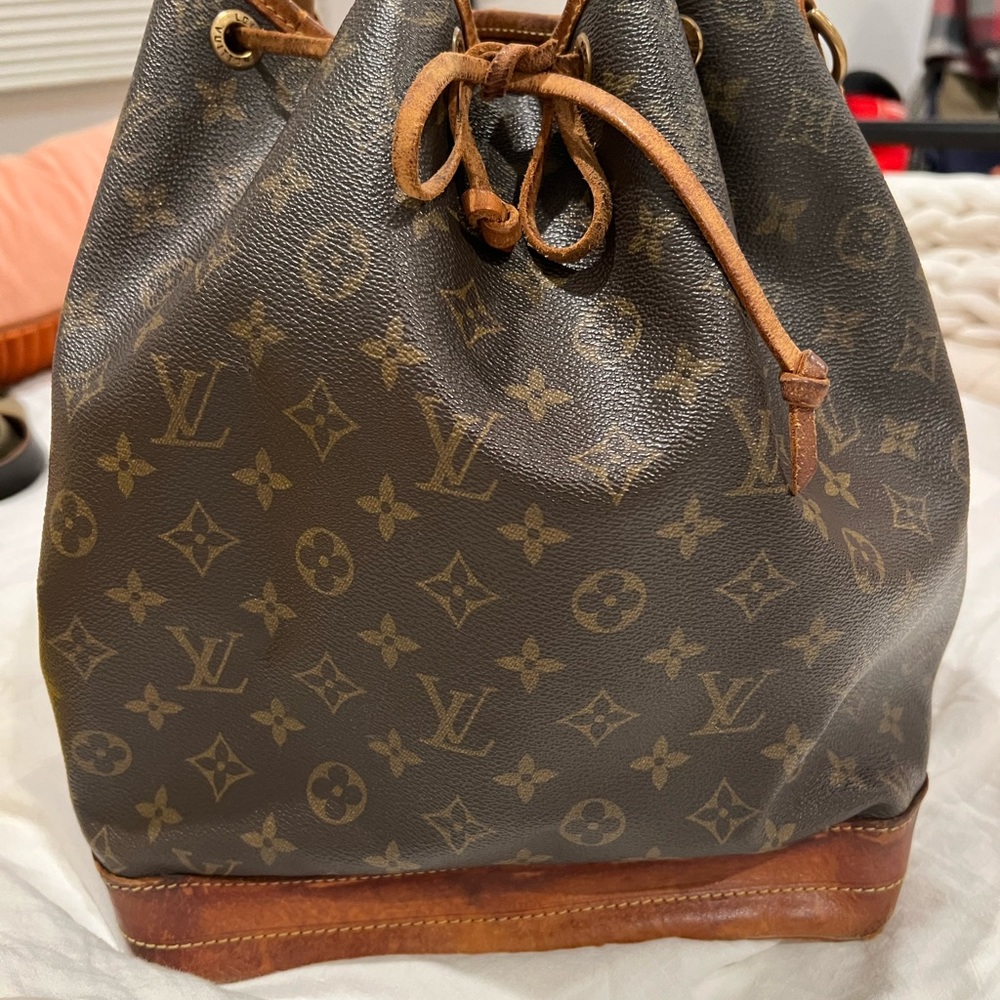 Louis Vuitton monogram Noe Drawstring bag. Vintage authentic